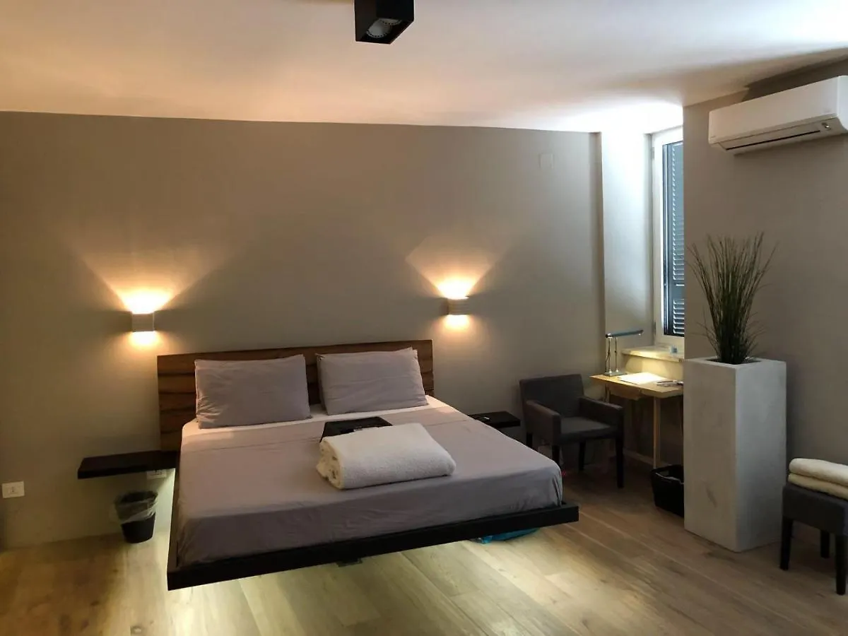 Super Design Appartamento Napoli Centro Con Sky Wifi Veloce E Netflix Апартаменты Неаполь