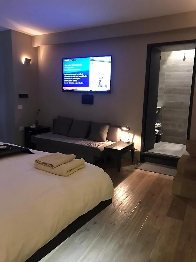 Super Design Appartamento Napoli Centro Con Sky Wifi Veloce E Netflix Appartement Napels