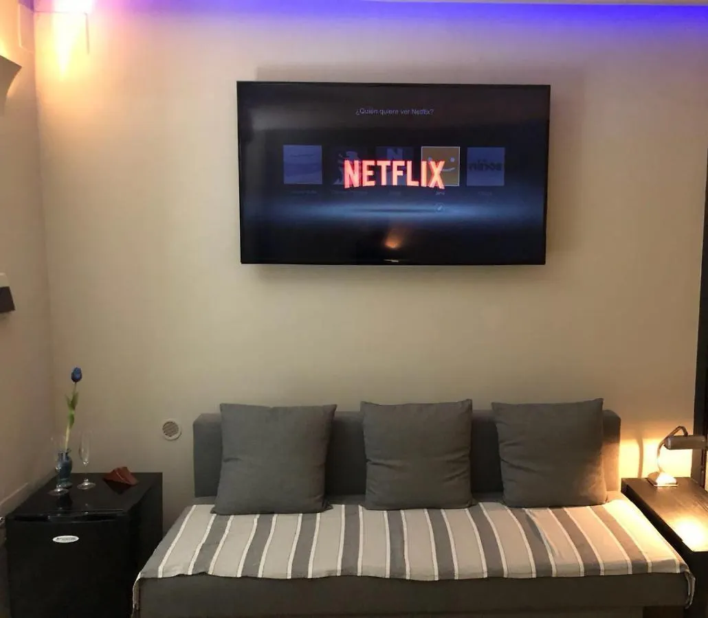Super Design Appartamento Napoli Centro Con Sky Wifi Veloce E Netflix 0*, Naples Italy